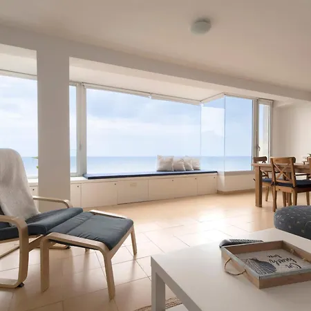 Vista Al Mar 아파트